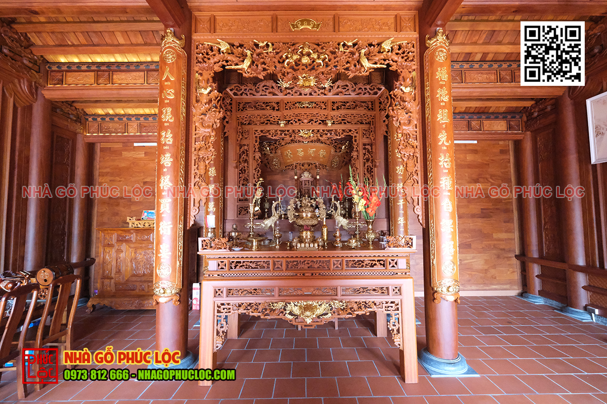 Án gian trong gian thờ nhà gỗ cổ truyền