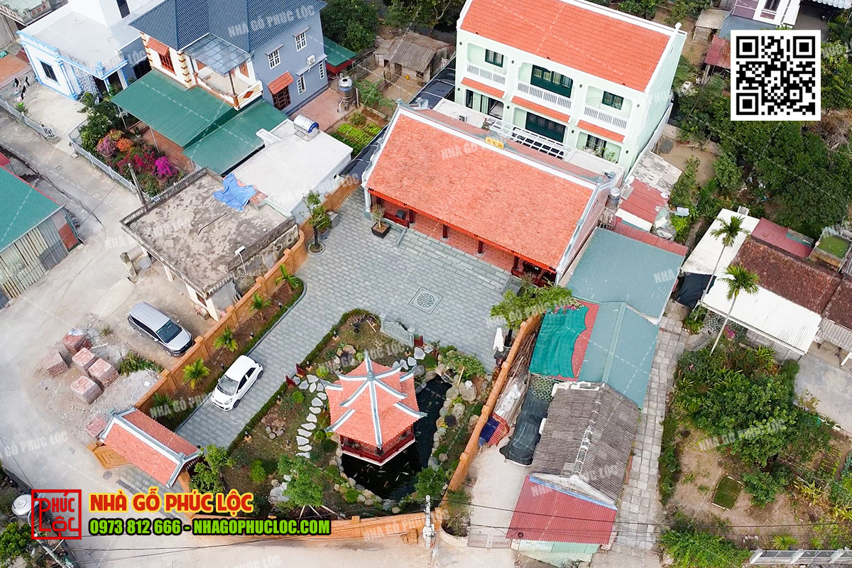 Nhà gỗ kết hợp sân vườn gần gũi thiên nhiên