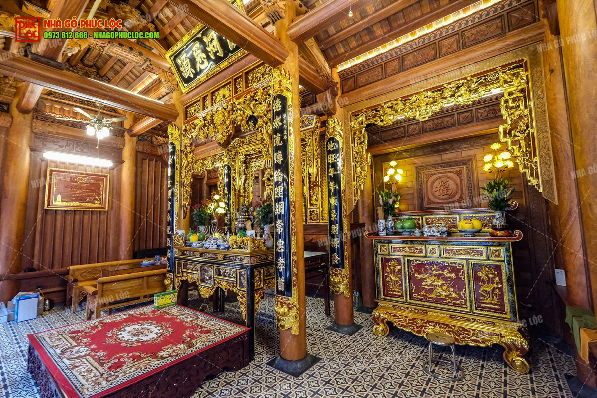 Bàn thờ gỗ lim uy nghi, sang trọng